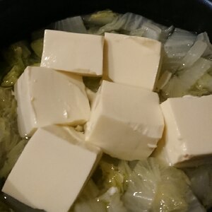 素朴♩白菜たっぷりの湯豆腐